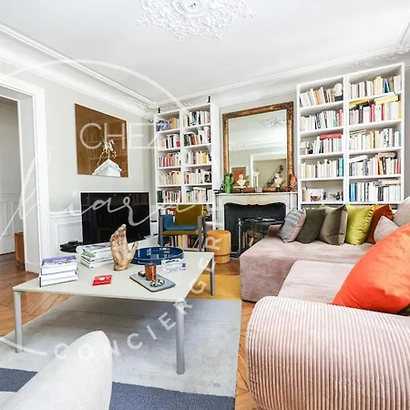 Elegant 11eme Fully Air Conditioning *