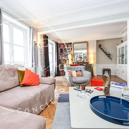 Elegant 11eme Fully Air Conditioning