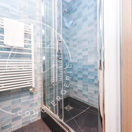 Appartement Elegant 11eme Fully Air Conditioning Parijs
